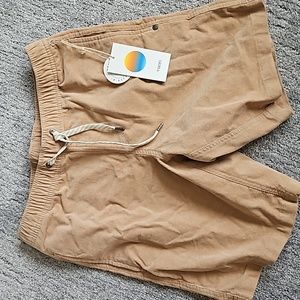 NWT Vuori Optimist shorts